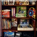 Y08. Games and children's books. 